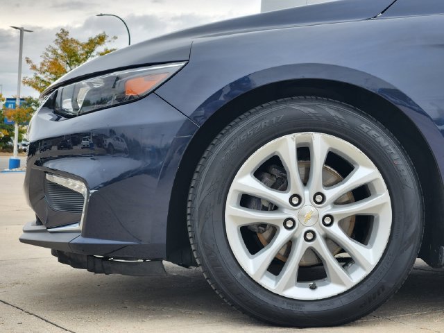 Used 2016 Chevrolet Malibu LT FWD image 10