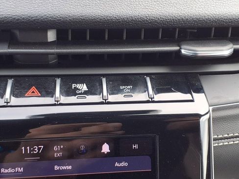 Used 2025 Jeep Grand Cherokee Laredo X image 13