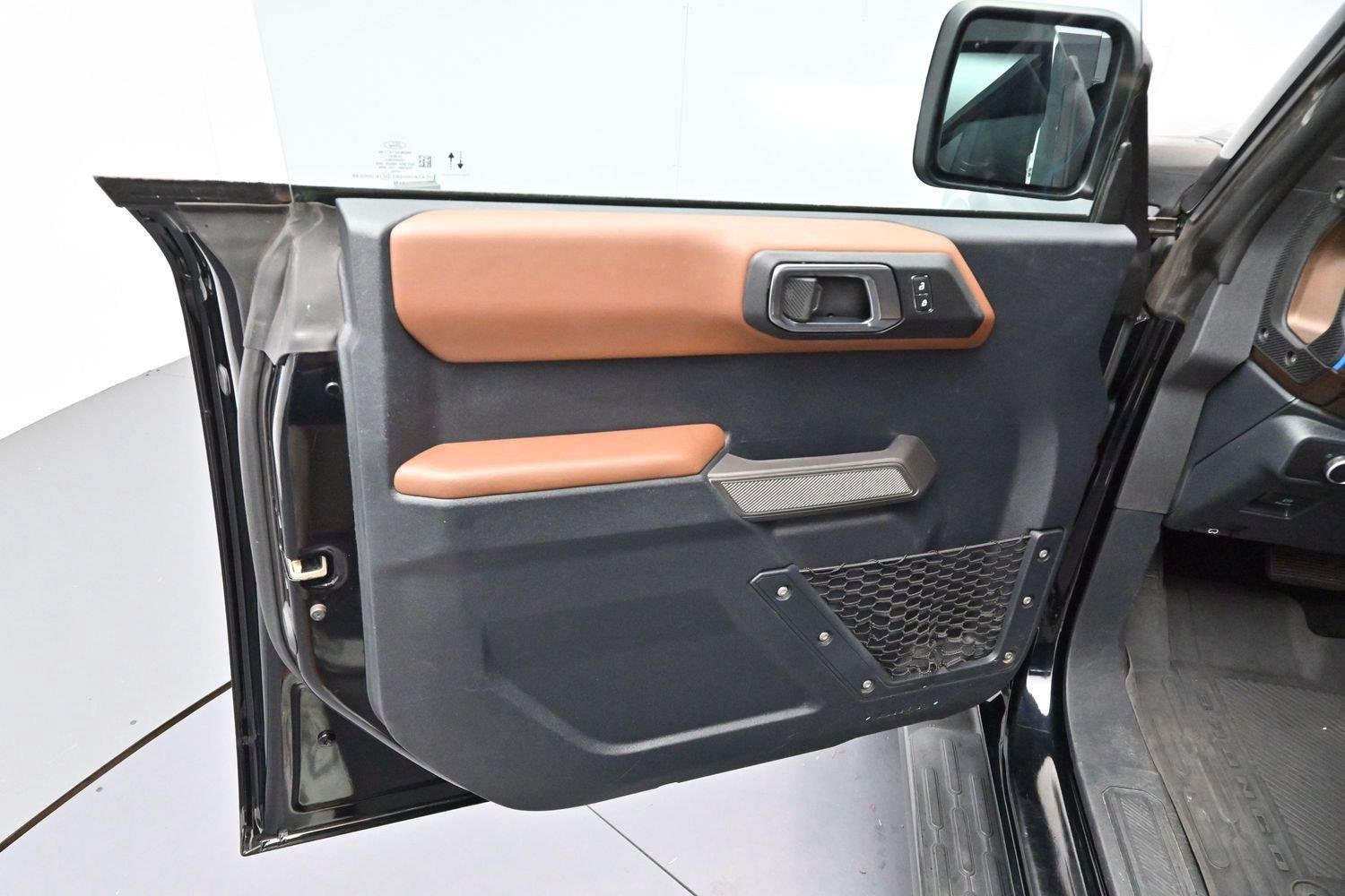 Used 2022 Ford Bronco Outer Banks AWD/4WD image 9