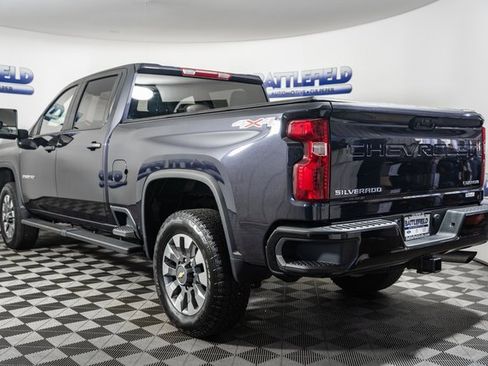 Used 2024 Chevrolet Silverado 2500 Custom w/ Custom Convenience Package image 4