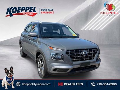 Certified 2023 Hyundai Venue SEL w/ Cargo Package