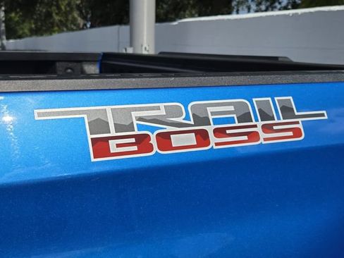 Used 2025 Chevrolet Silverado 1500 LT Trail Boss AWD/4WD image 5