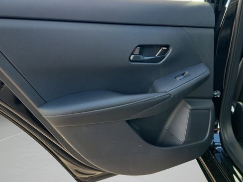 Used 2025 Nissan Sentra SV w/ All-Weather Package FWD image 11