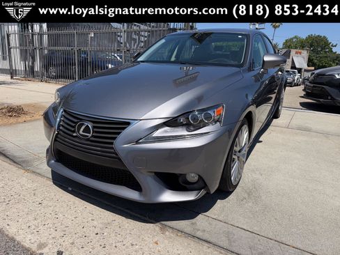 Used 2014 Lexus IS 250 w/ Navigation Package RWD image 3