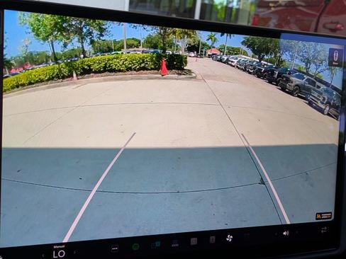 Used 2024 Tesla Model X AWD/4WD image 25
