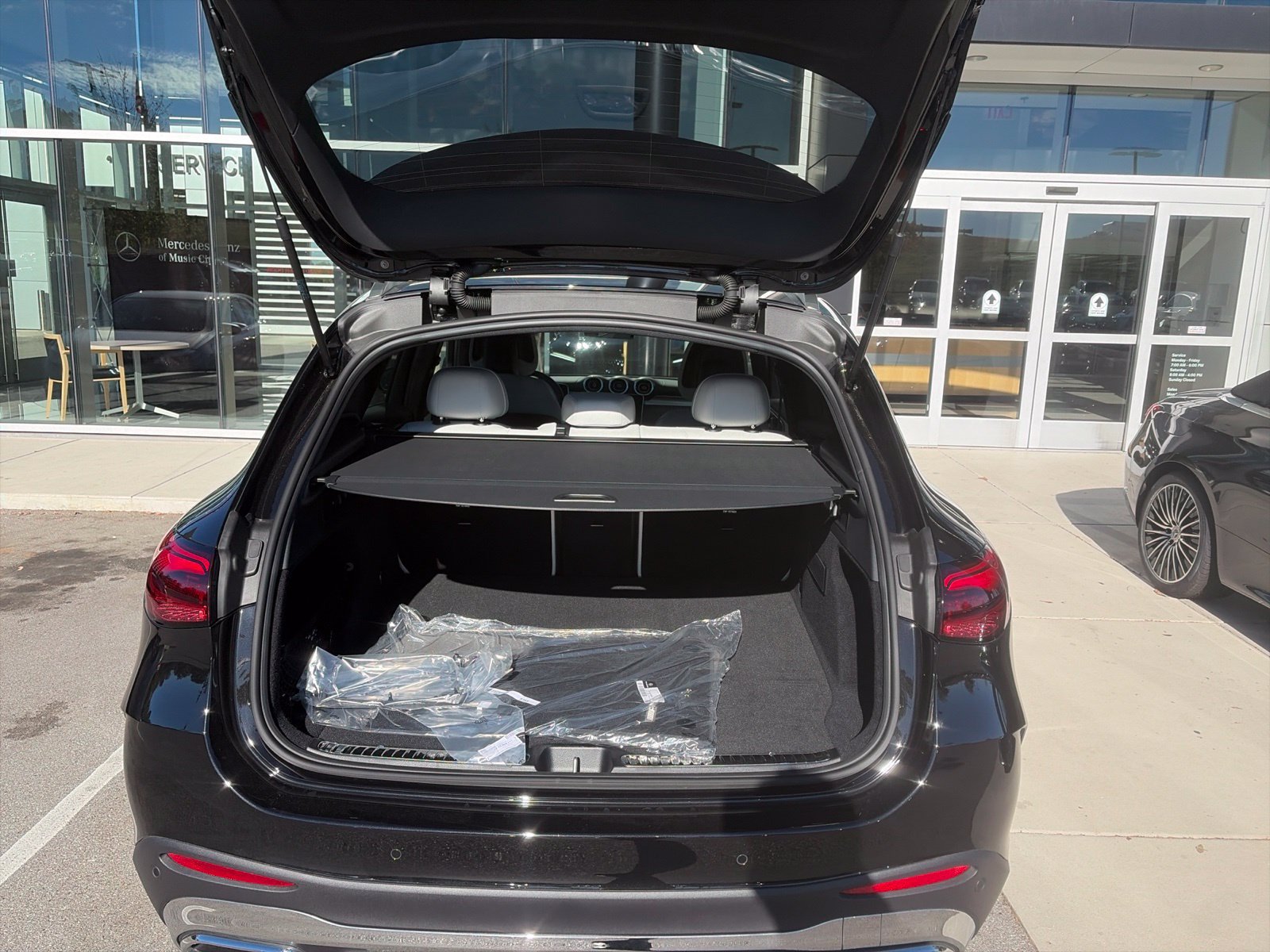 Certified 2026 Mercedes-Benz GLC 300 4MATIC image 3