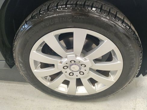 Used 2011 Mercedes-Benz GLK 350 4MATIC image 4