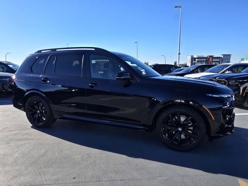 New 2026 BMW X7 xDrive40i w/ Executive Package image 9