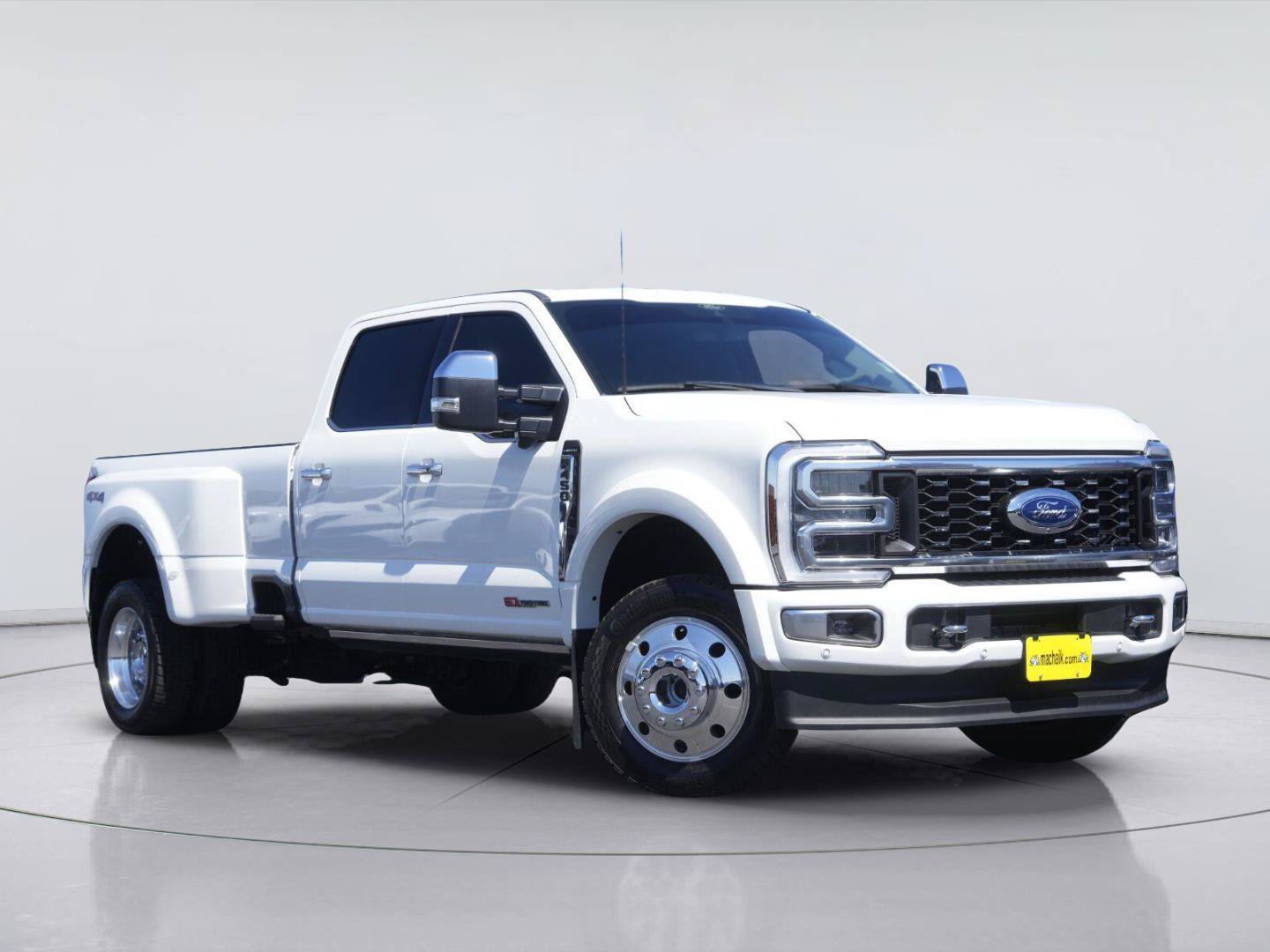 Used 2024 Ford F450 Limited AWD/4WD image 2