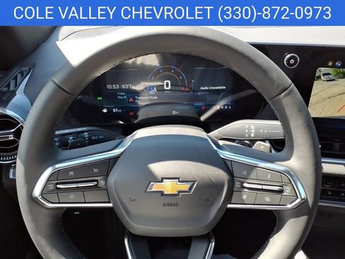 New 2026 Chevrolet Equinox LT w/ Convenience Package II FWD image 9