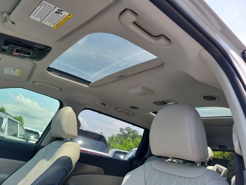 New 2026 Kia Carnival SX FWD image 15