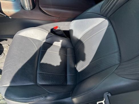 Used 2021 Toyota Venza Limited w/ Advanced Technology Package AWD/4WD image 7