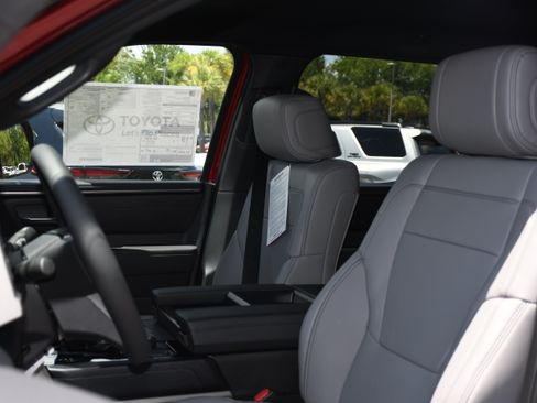 New 2026 Toyota Tundra SR5 AWD/4WD image 7