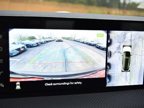 New 2025 Nissan Kicks SR image 13