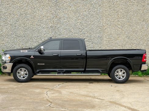 Used 2020 RAM 3500 Laramie AWD/4WD image 11