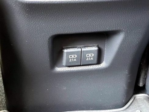 Used 2020 Toyota RAV4 Limited w/ Limited Grade Weather Package AWD/4WD image 13