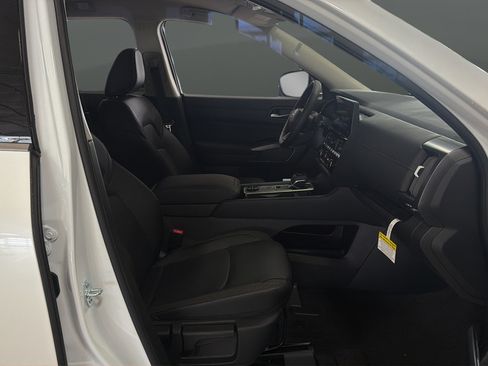 New 2026 Nissan Pathfinder SL AWD/4WD image 24