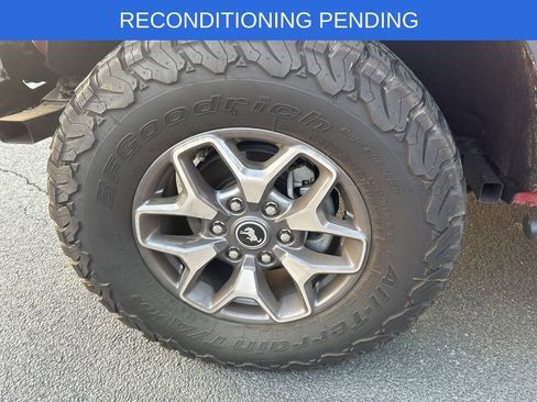 Used 2024 Ford Bronco Badlands image 7