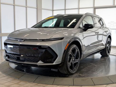 Certified 2024 Chevrolet Equinox EV RS image 4