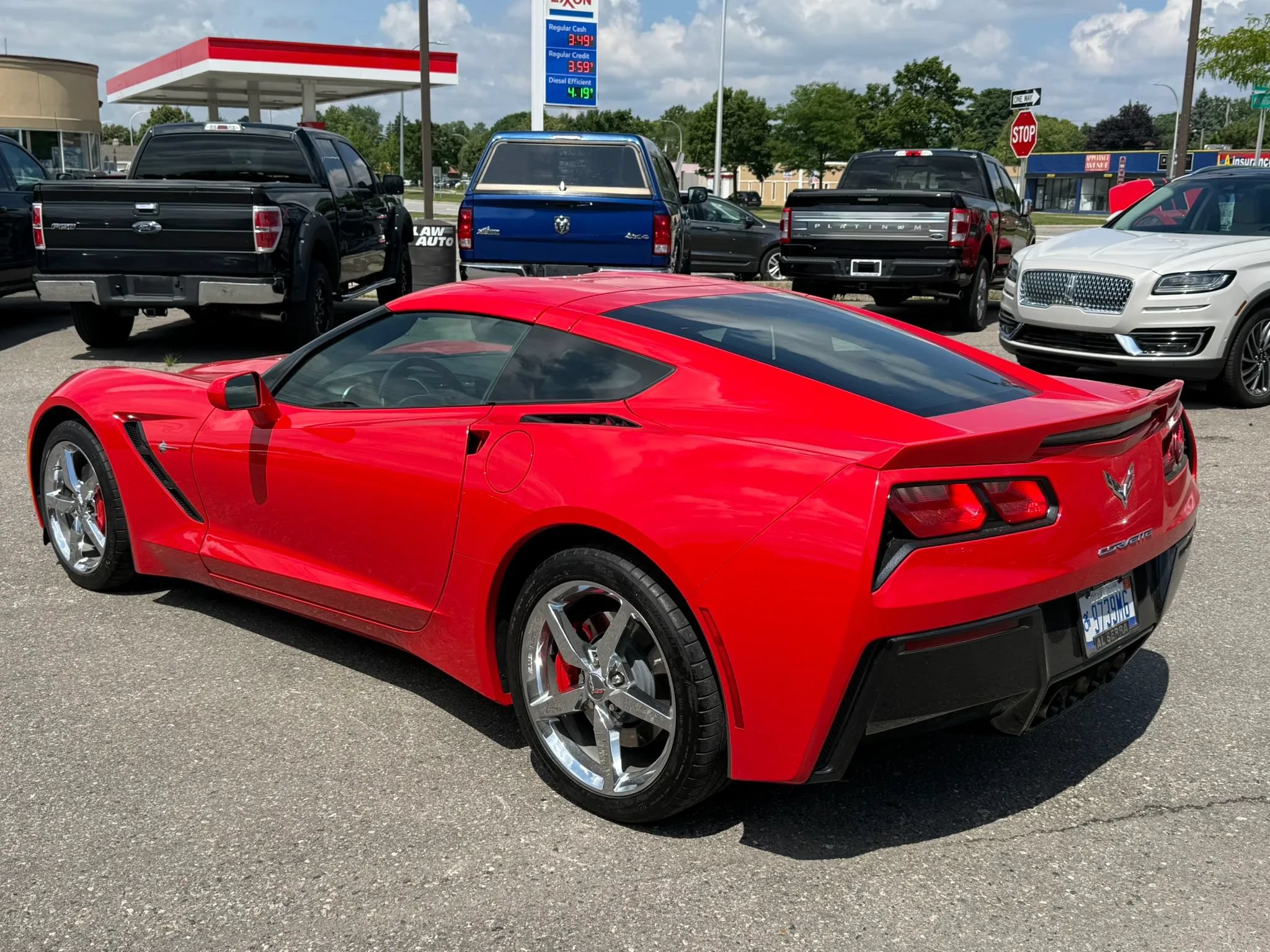 Used 2015 Chevrolet Corvette Stingray Coupe w/ Battery Protection Package RWD image 7