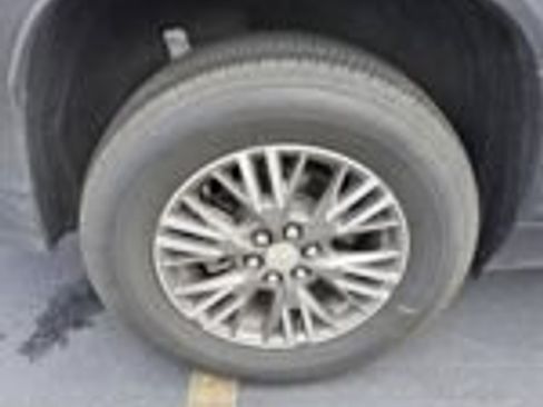 Used 2026 Chevrolet Traverse LT w/ Driver Confidence Package FWD image 10