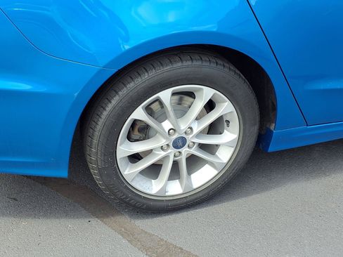 Used 2020 Ford Fusion SE FWD image 24