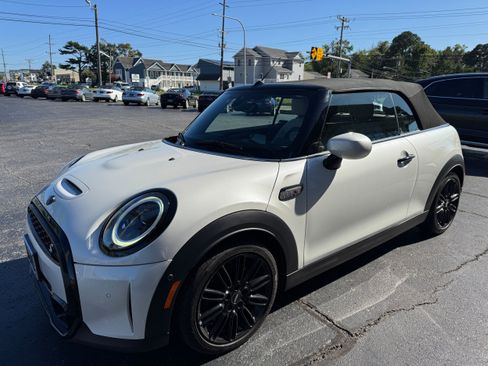 Used 2024 MINI Cooper S FWD image 10