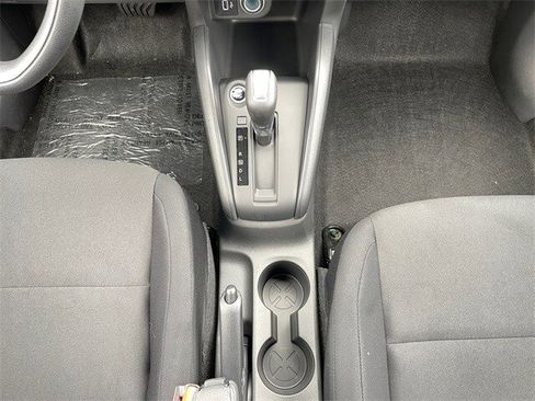 New 2025 Nissan Kicks Play S image 11