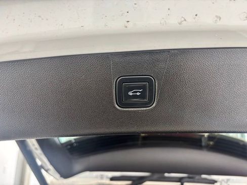 Certified 2023 Chevrolet Blazer LT AWD/4WD image 37