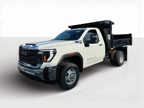 New 2026 GMC Sierra 3500 Pro w/ Convenience Package image 2