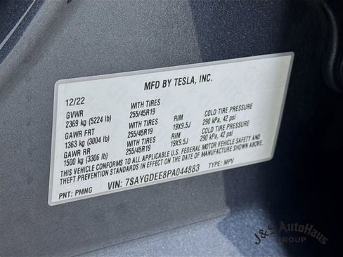 Used 2023 Tesla Model Y Long Range image 40