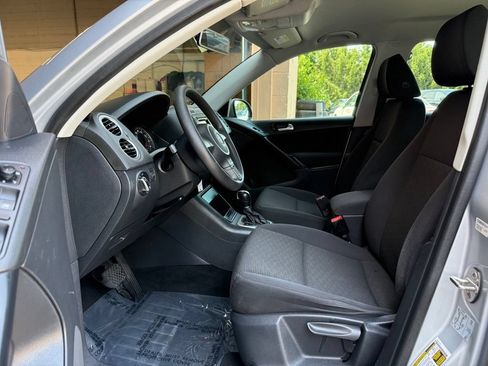 Used 2018 Volkswagen Tiguan Limited FWD image 10