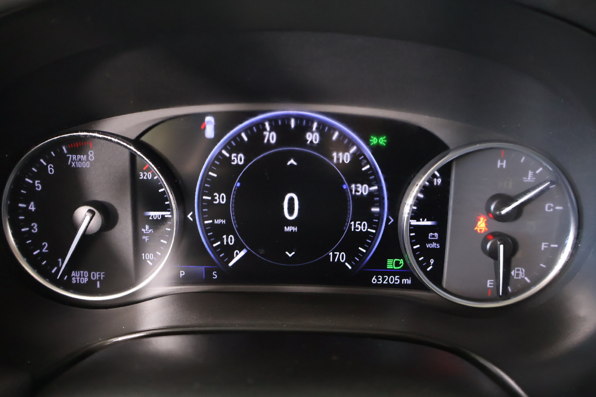 Used 2023 Buick Enclave Premium w/ Experience Buick Package FWD image 4