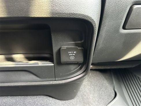 Used 2025 RAM 2500 Tradesman image 17