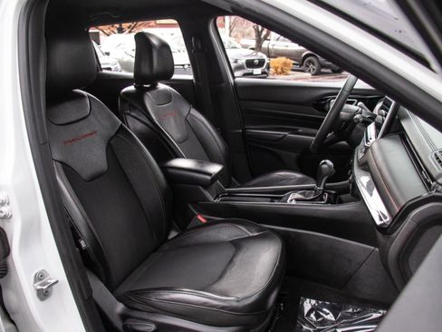 Used 2023 Jeep Compass Trailhawk image 19