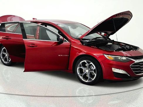 Used 2024 Chevrolet Malibu LT FWD image 11