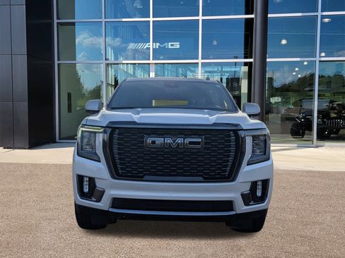 Used 2024 GMC Yukon XL Denali Ultimate image 2