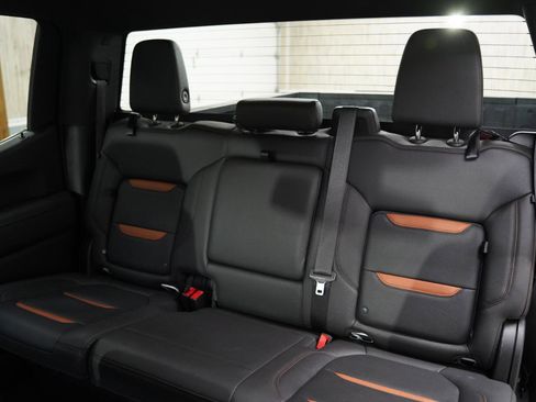 Used 2021 GMC Sierra 1500 AT4 image 32