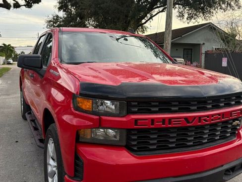 Used 2021 Chevrolet Silverado 1500 Custom image 11