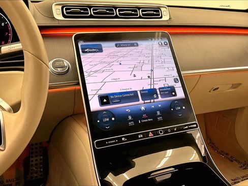 Certified 2022 Mercedes-Benz S 580 4MATIC Sedan image 5