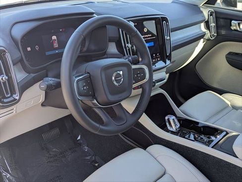 Used 2026 Volvo XC40 B5 Plus w/ Protection Package Premier AWD/4WD image 12