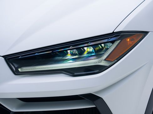 Used 2022 Lamborghini Urus image 12