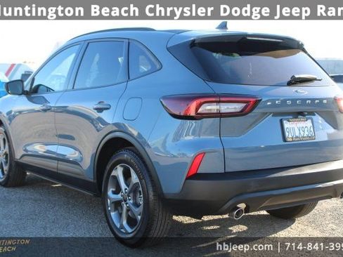 Used 2025 Ford Escape ST-Line image 3