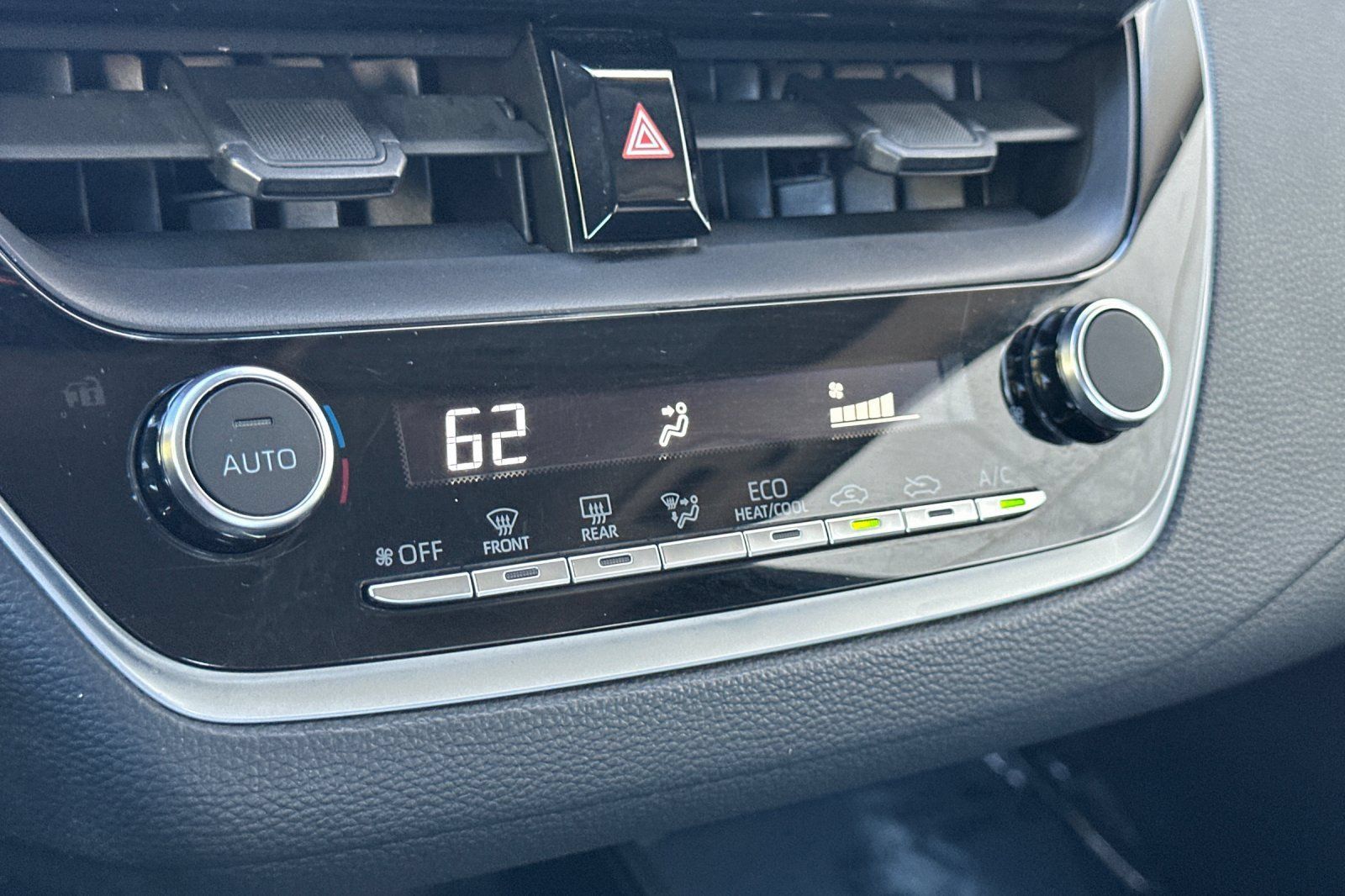 Certified 2024 Toyota Corolla LE FWD image 19