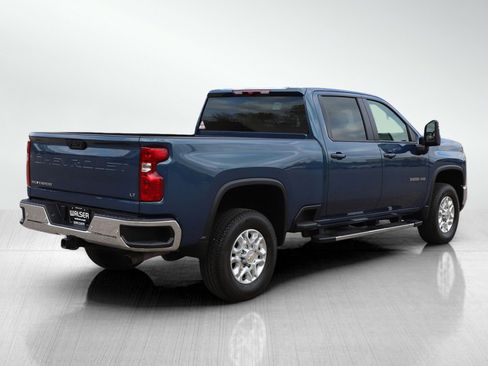 Used 2025 Chevrolet Silverado 3500 LT w/ Safety Package image 6