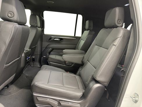 New 2026 Chevrolet Suburban LT w/ Comfort Package AWD/4WD image 10