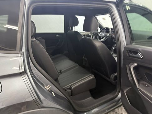 Used 2022 Volkswagen Tiguan SE R-Line FWD image 16