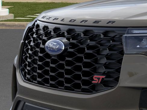New 2026 Ford Explorer ST w/ Sun And Sound Package image 17