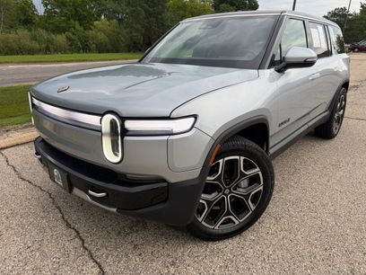 Used 2025 Rivian R1S Adventure