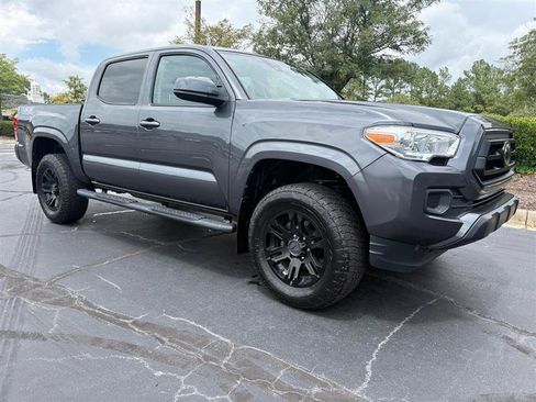Used 2020 Toyota Tacoma SR AWD/4WD image 13